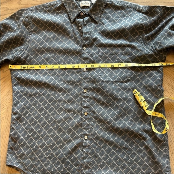 Neiman Marcus gray long sleeve front button men's shirt size L - Picture 6 of 6